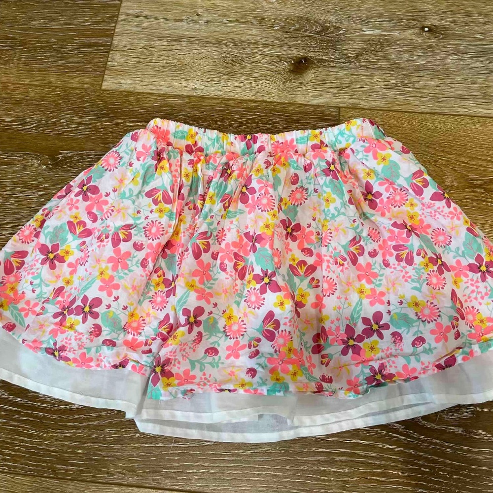 floral 100% cotton skirt pink red 5-6 years old perfect condition